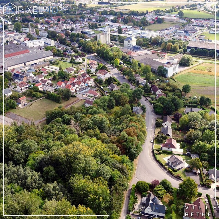 RETHEL-ARDENNES-VILLE-DRONE-VUE-AERIENNE-JOUR-HABITATION-COPYRIGHT-PIXEL-4D